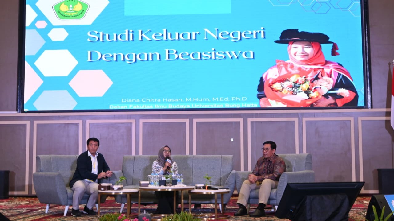 Diana Chitra Hasan, M.Hum., M.Ed., Ph.D, Dekan FIB Universitas Bung Hatta Jadi Pembicara Scholarship Opportunities for Studying Abroad 