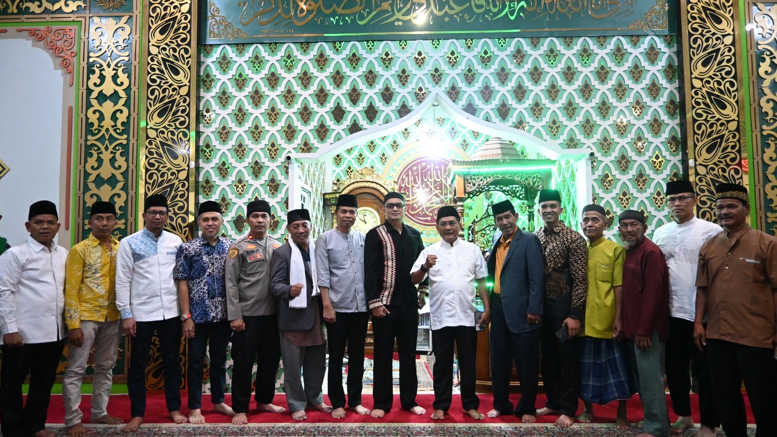 Universitas Bung Hatta dan Rombongan Safari Ramadan Prov. Sumbar Kunjungi Masjid Raya Ismael di Padang Pariaman