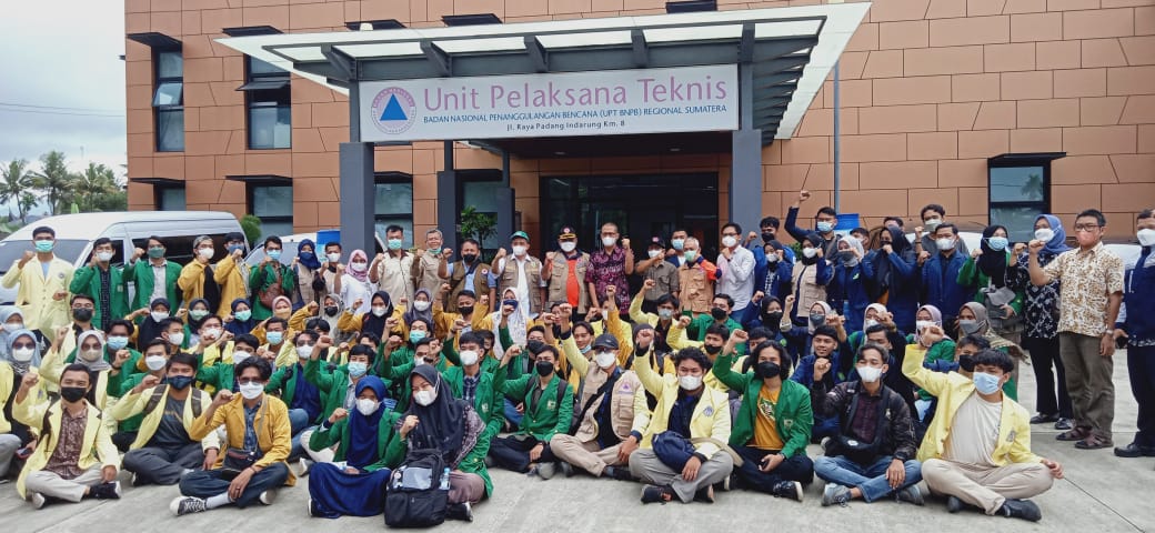Dosen dan Mahasiswa Universitas Bung Hatta Tanggap Darurat Korban Dampak Gempa di Kab. Pasaman Barat dan Kab. Pasaman