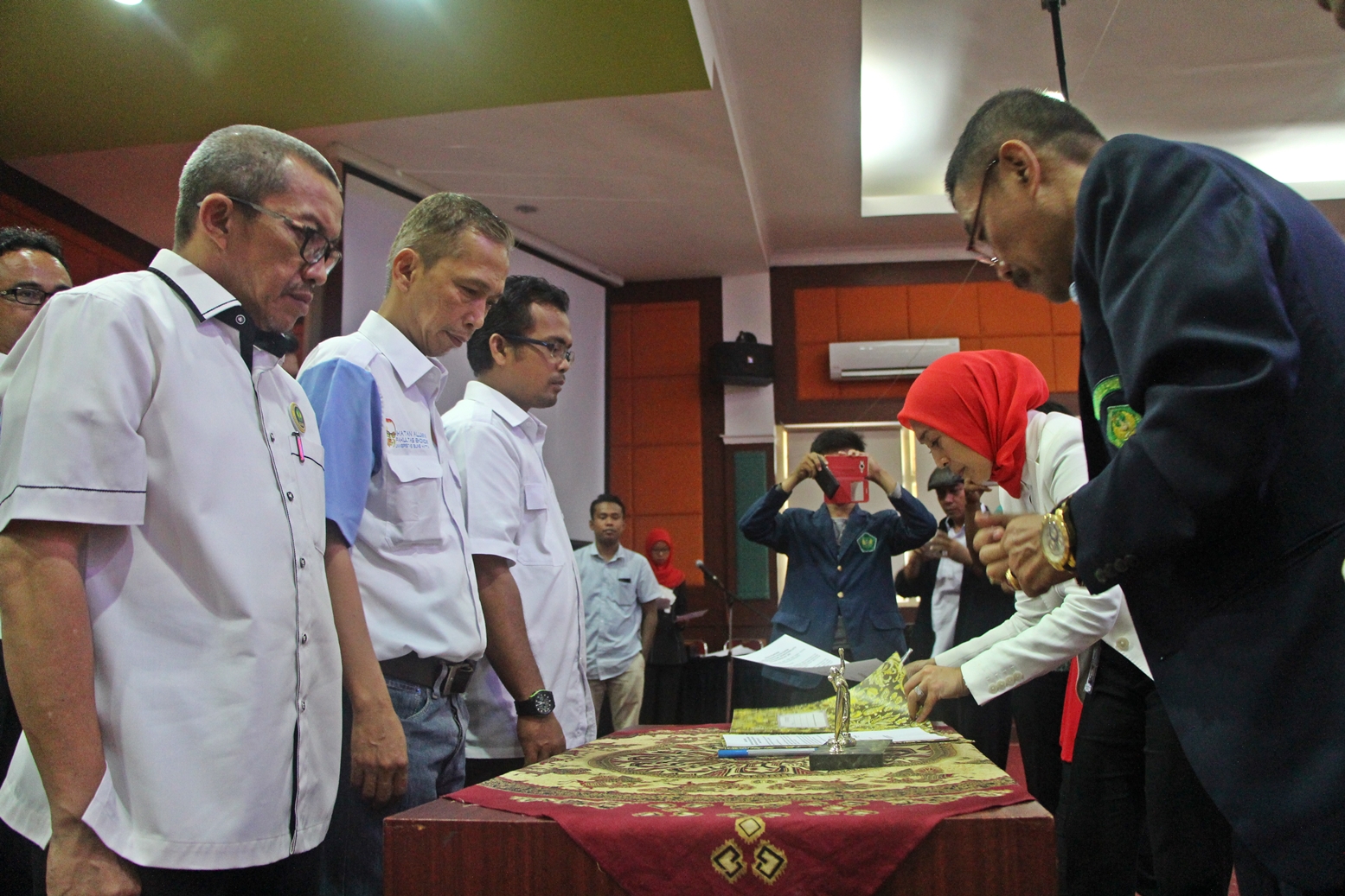 Pelantikan Pengurus Alumni Komisariat FE, FKIP dan DPC Dharmasraya