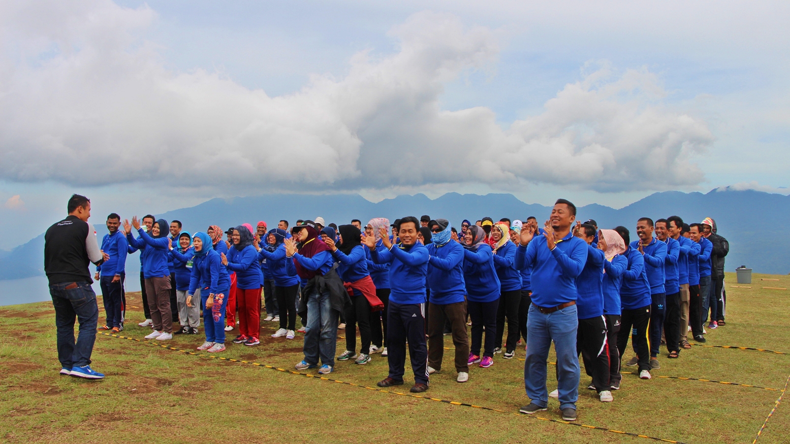 75 Tenaga Kependidikan Universitas Bung Hatta Ikuti Outbond Management Training