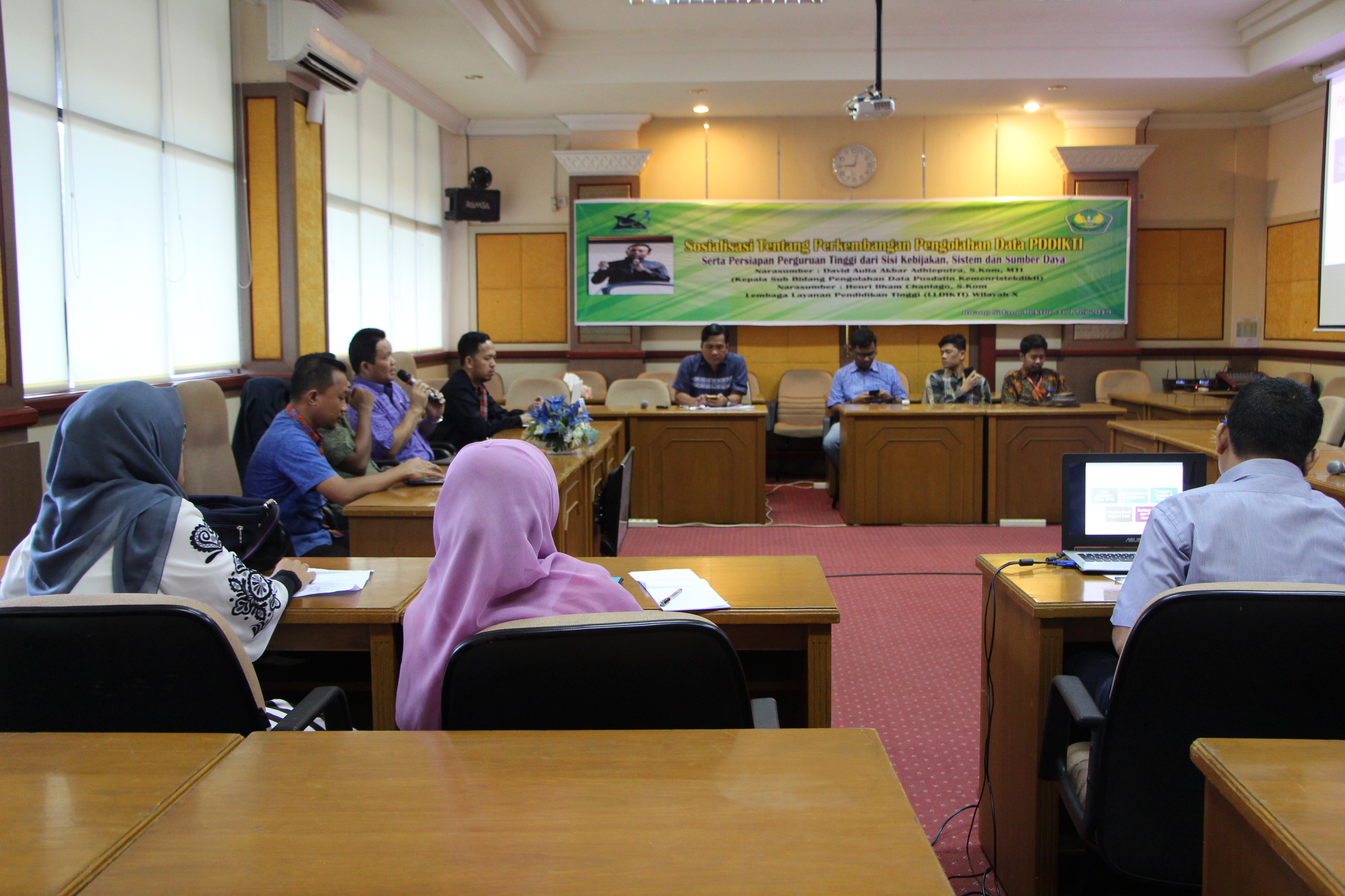 Sosialisasi Perkembangan Pengolahan Data PDDIKTI serta Persiapan Perguruan Tinggi dari Sisi Kebijakan, Sistem, dan Sumber Daya