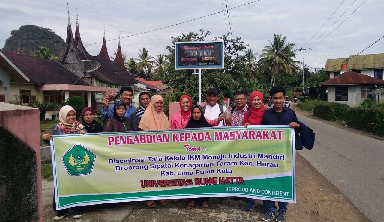 Dosen Universitas Bung Hatta Adakan PKM di Home Industri Rendang Telur