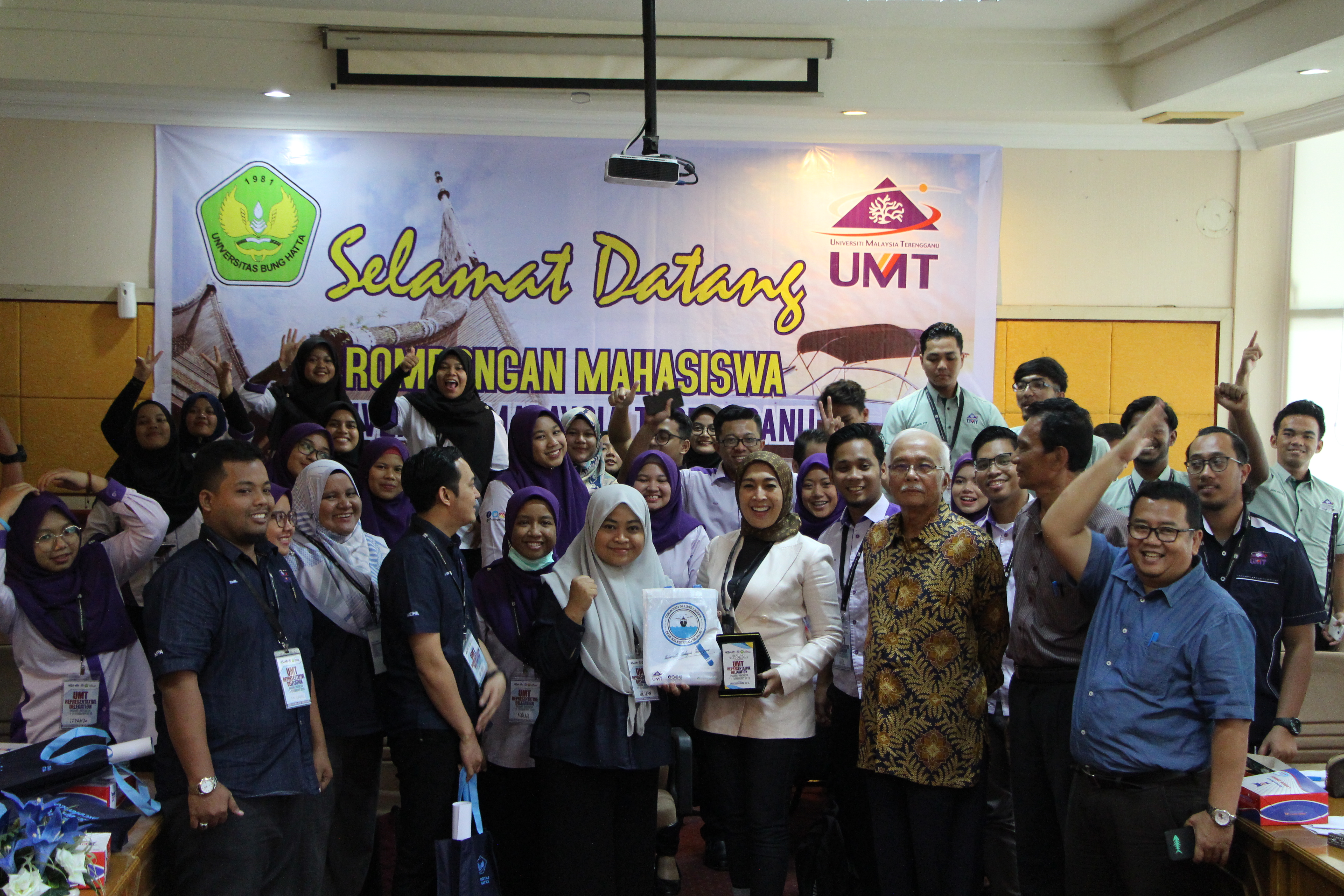 Delegasi Universiti Terengganu Malaysia (UMT) Kunjungi Universitas Bung Hatta (UBH).